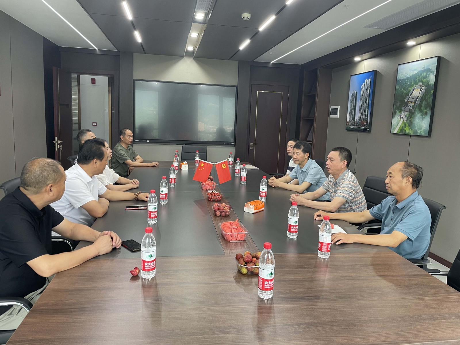 易順建工集團有限公司榮獲南平市企業(yè)與企業(yè)家聯合會四屆理事會“常務副會長”榮譽稱號